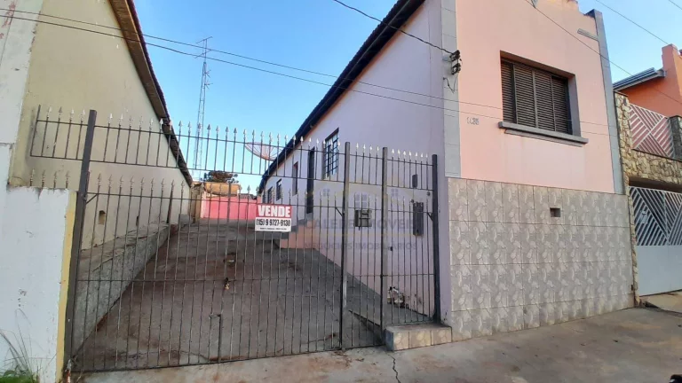 Imagem Casa com 2 dormitórios à venda, 62 m² por R$ 320.000,00 - Centro - Tatuí/SP