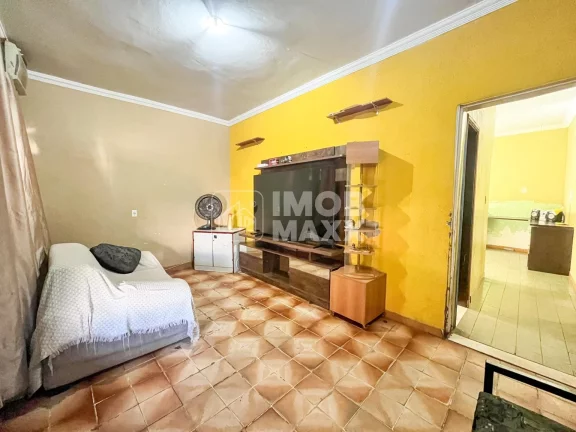 Imagem Casa à Venda Quadra 6 Sobradinho DF 6 Quartos 3 Banheiros 4 Vagas Duas Casas no Imóvel com Entradas Independentes Sobradinho Brasília