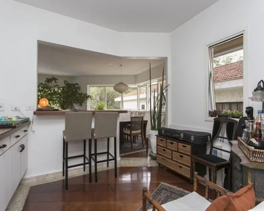 Imagem Apartamento na Vila Madalena com 03 suí­tes e 04 vagas, 205m²