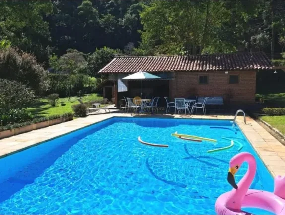 Imagem Casa em Condomínio para Venda em Teresópolis / RJ no bairro Albuquerque