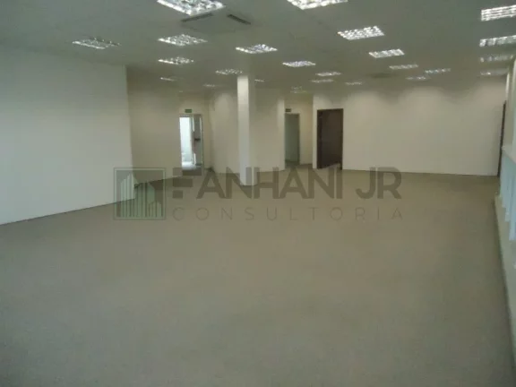 Imagem Grande oportunidade de negócio nos Jardins - Ponto comercial com incríveis 1051,62m² e 20 vagas! Se você está em busca de um espaço amplo e estrutura