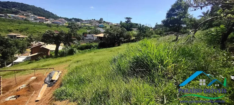 Imagem Vista espetacular e segurança: seu terreno te espera em Paraisópolis!