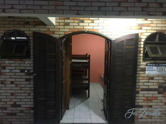 Imagem Área Comercial, Pousada, 4 Terrenos quadra Mar