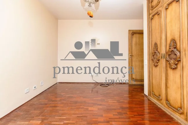 Imagem Apartamento em Higienópolis com 240m², 04 suítes e 04 vagas.
