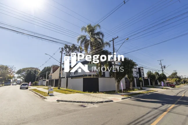 Imagem Casa sobrado no bairro Cajuru, em Curitiba-PR
