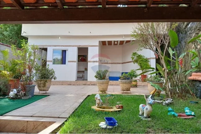 Imagem Casa com 4 quartos à venda em Vila Valqueire, Rio de Janeiro