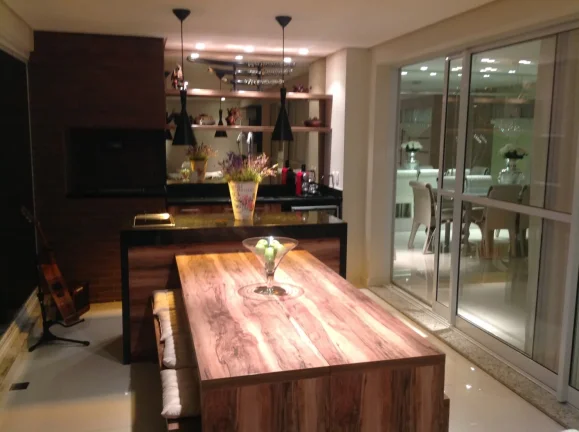 Imagem Apartamento 168M², 4Q, 3 Suítes, 4 Banheiros, 3 Vagas, Piscina, Academia, Salão de Festas e Jogos, Espaço Gourmet, Churrasqueira, Sauna, Playground.