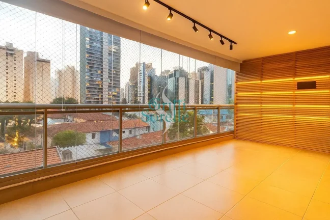 Imagem Apartamento à Venda em Vila Nova Conceição - São Paulo/SP.