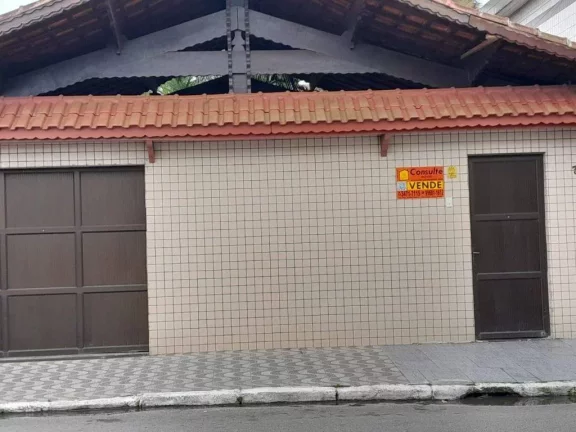 Imagem Sobrado com 3 dormitórios à venda, 180 m² por R$ 750.000,00 - Jardim Quietude - Praia Grande/SP