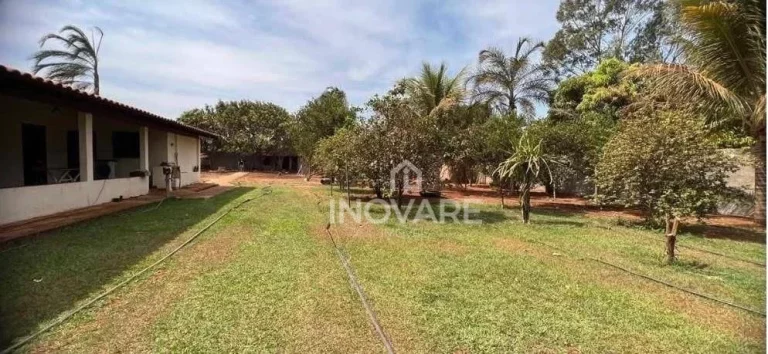 Rancho com 3 dormitórios à venda por R$ 230.000,00 - Zona Rural Itumbiara - Itumbiara/GO