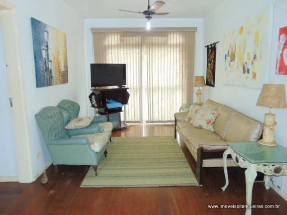 Imagem Pitangueiras - Uma quadra do mar - 135 m² úteis - Garagem.