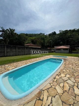 Imagem Chácara em Santa Branca – 3 dormitórios, 1 suite - 1500m²