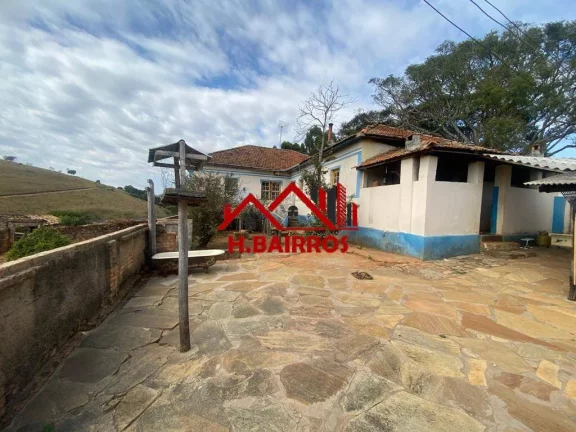 Imagem Fazenda com 44 Hectares à Venda em Aiuruoca - MG