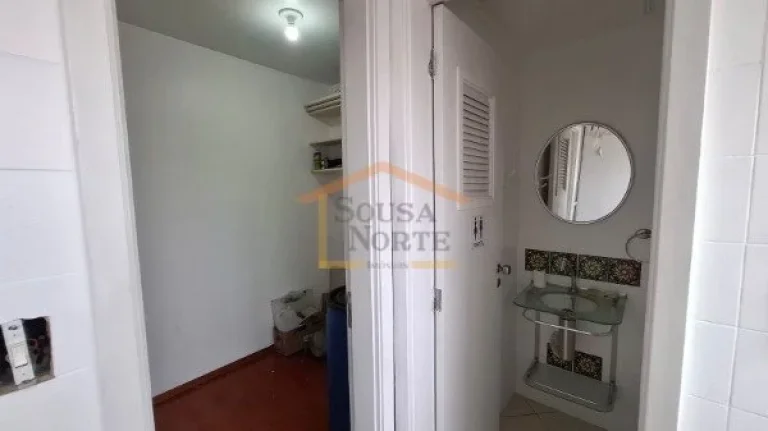 Imagem Apartamento com 64m², 2 dormitórios, sendo 1 com armários, banheiro reformado, sala para 2 ambien...