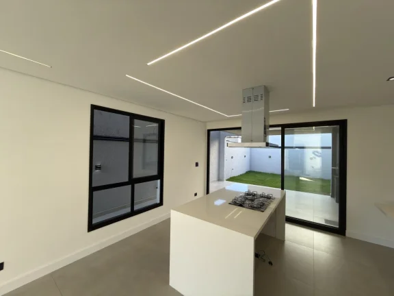 Imagem Vende Casa Moderna com 3 Dormitórios e Quintal Nova Jaguari