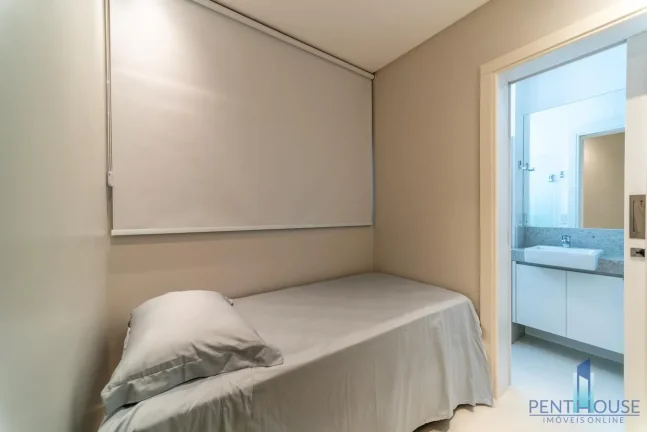 Imagem Apartamento Frente Mar para Venda em Balneário Camboriú, CENTRO, 4 dormitórios, 4 suítes, 6 banheiros, 4 vagas