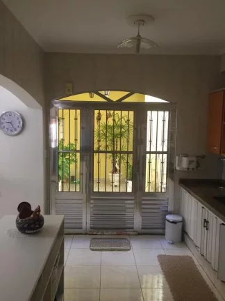 Imagem Sobrado com 3 dormitórios à venda, 211 m² por R$ 720.000,00 - Centro - Poá/SP