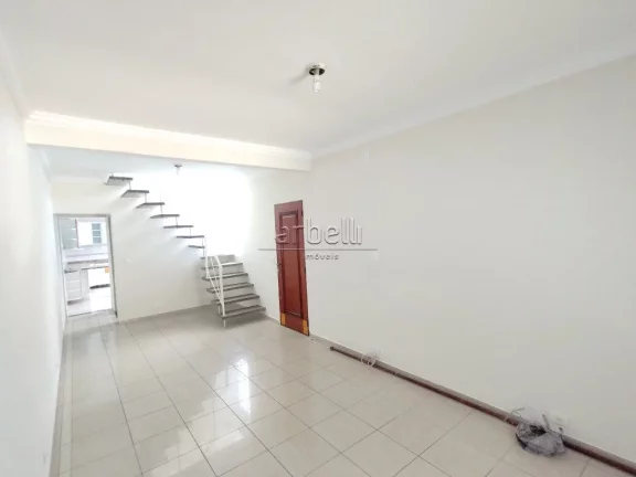 Imagem Sobrado em excelente estado de conservação! - 4 dormitórios sendo uma suíte master com Hidromass...