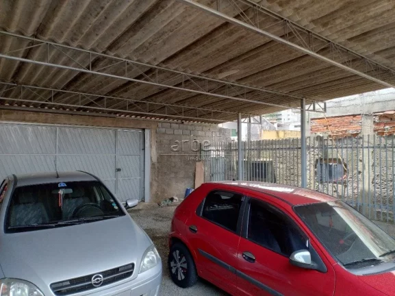 Imagem Casa com quarto, sala, cozinha, wc, quintal e garagem com 06 vagas num terreno 250m². Oportunidade ...