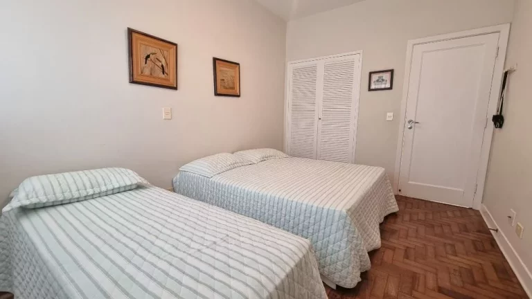 Imagem APARTAMENTO À VENDA, 140 M² - PITANGUEIRAS - GUARUJÁ/SP