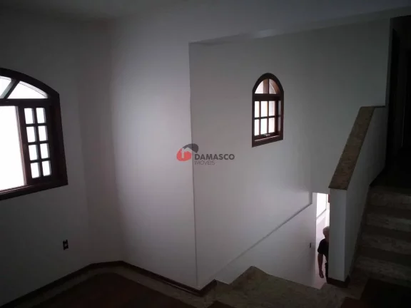 Imagem Sobrado à venda 3 Quartos, 1 Suite, 4 Vagas, 250M², Olímpico, São Caetano do Sul - SP