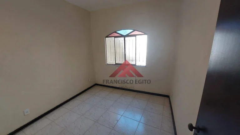 Imagem Casa com 3 dormitórios à venda, 250 m² por R$ 300.000,00 - Neves - São Gonçalo/RJ