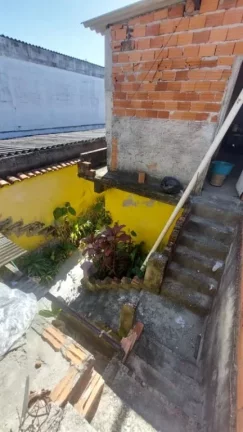Imagem Sobrado com 4 dormitórios à venda, 146 m² por R$ 385.000,00 - Parque Maria Helena - Suzano/SP