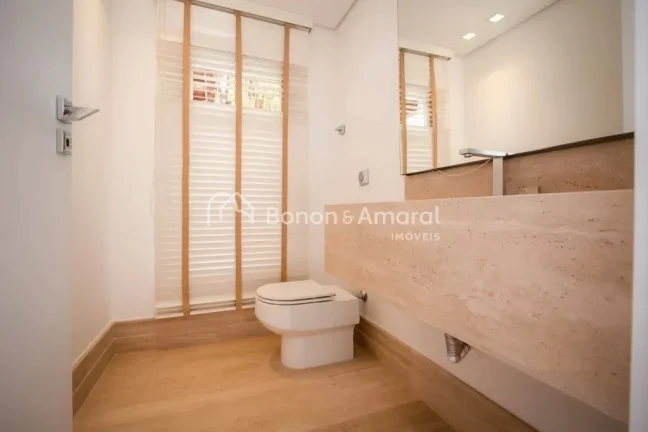 Imagem Casa de Alto Padrão à Venda no Condomínio Alphaville Dom Pedro I - Campinas/SP

Descubra o privil...