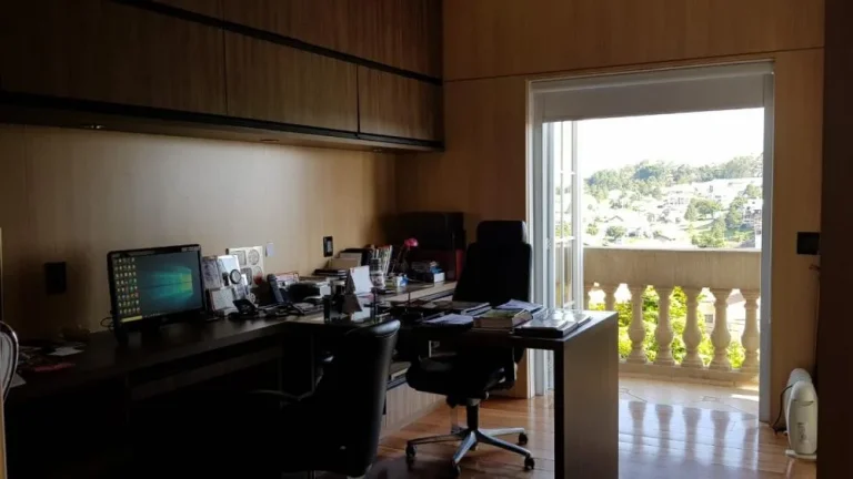 Imagem Casa no Res. Morada dos Lagos - 701m²