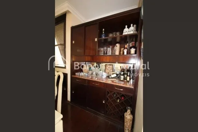Imagem Este espaçoso apartamento de 4 quartos, sendo 2 suítes, é perfeito para quem busca conforto e com...