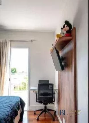 Imagem Vende Apartamento Na Rua Taquari 3 Dormitórios - Sacada Com Churrasqueira!!