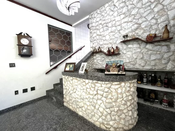 Imagem Sobrado para venda em Residencial Baldassari com 5 quartos, sendo 1 suíte, 368m2