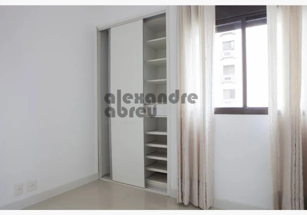Imagem Apartamento em Moema, próximo ao metrô, disponível para venda ou locação!