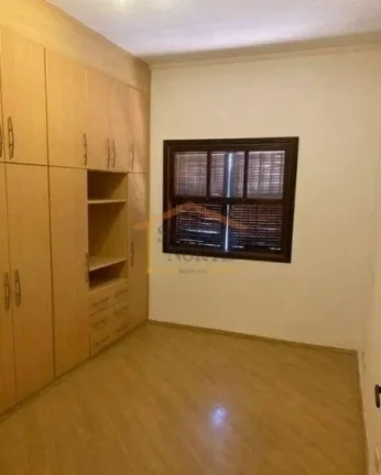 Imagem Sobrado 126m², 3 dormitórios amplos e bem iluminados, com armários planejados e 1 suíte luxuosa,...
