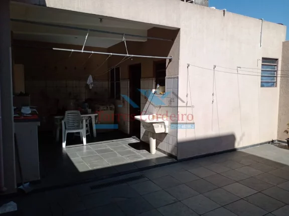 Imagem Casa térrea 3 Dormitórios - 2 Vagas - Jardim Colombo