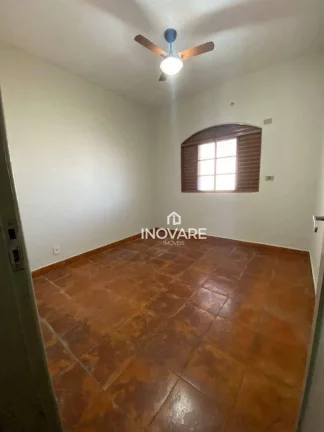 Imagem Casa com 3 dormitórios à venda, 270 m² por R$ 400.000,00 - Alvorada - Araporã/MG