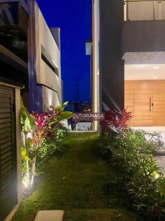 Imagem Sobrado com 3 dormitórios à venda, 314 m² por R$ 2.700.000,00 - Cézar de Souza - Mogi das Cruzes/SP