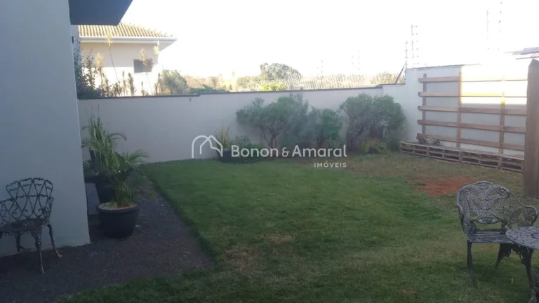 Imagem Lindo e espaçoso sobrado em condomínio residencial, com área construída de 190 m² em um terreno...
