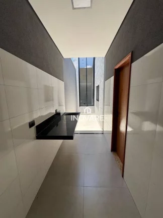 Imagem Casa com 3 dormitórios à venda, 170 m² por R$ 1.000.000,00 - Residencial beira Rio I - Itumbiara/GO