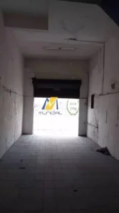 Imagem Salão Comercial de 24m² com Banheiro - Aluguel por R$1500 Mensais