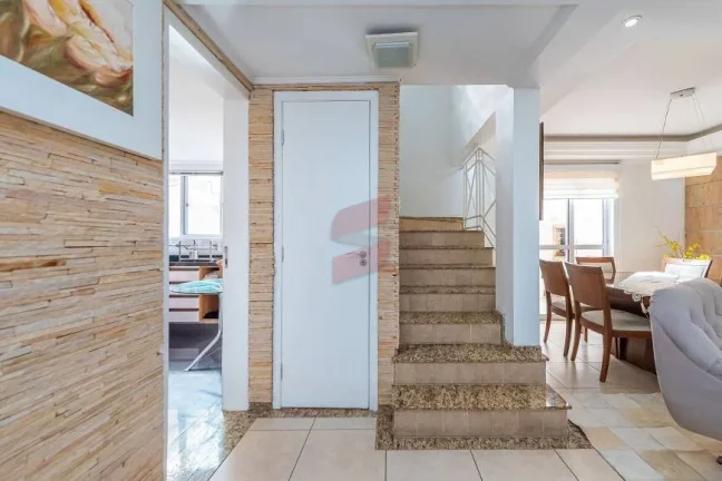 Imagem SOBRADO TRIPLEX com 3 dormitórios à venda por R$ 731.000,00 no bairro Boqueirão - CURITIBA / PR