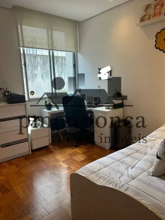 Imagem Apartamento em Higienópolis com 2 quartos e 1 Vaga, 101 m²