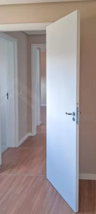 Imagem Apartamento novo com suíte em Caxias do Sul RS, 2 quartos, 1 suíte, sala ampla, 2 banheiros, 1 vaga de garagem. CXS003.403