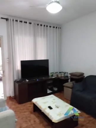 Imagem Casa com ótima localização com 2 dormitórios, 2 vagas de garagem com valor ,excelente!!!