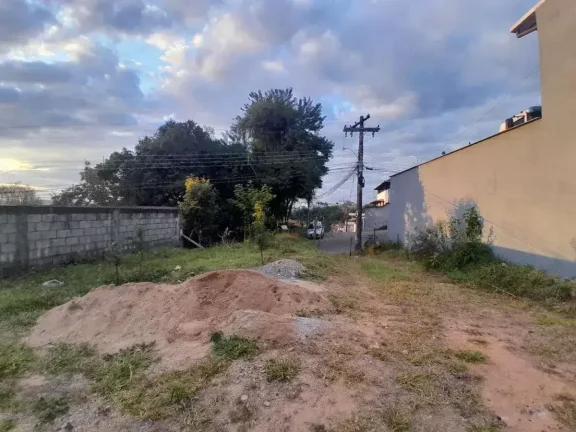 Imagem Lote à venda em Barbacena, bairro Santo Antônio, 400m2