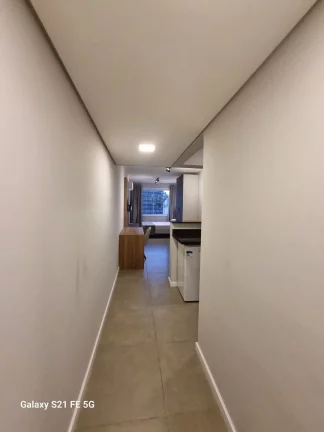 Imagem Kitnet com 1 quarto, 30,29m2, à venda em Porto Alegre, Centro