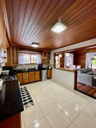 Imagem Casa para Venda em Teresópolis / RJ no bairro Albuquerque