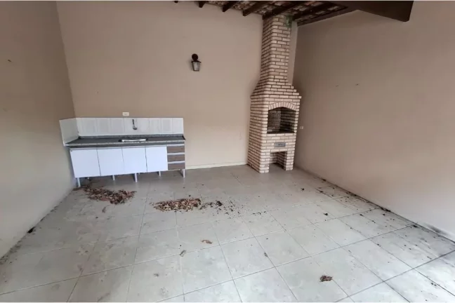 Imagem Casa para locação com 290m², 3 dormitórios, sendo 1 suíte, 4 vagas de garagem coberta e edícula com quarto e banheiro por R$4.500,00 - Vila Jaguara-SP