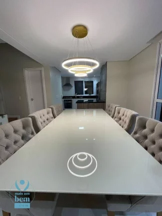 Imagem Sobrado mobiliado em condomínio fechado com Piscina, 3 quartos e Cinema no Ático, à venda, 139 m² por R$ 1.290.000 - Santa Cândida - Curitiba/PR