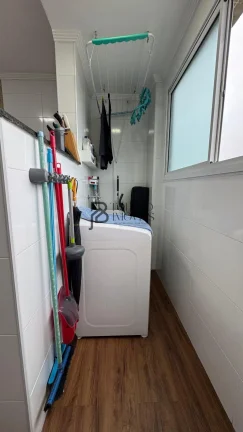 Imagem Apartamento de 2 Dormitórios sendo 1 suíte Porteira Fechada no bairro Canto do Forte - Praia Grande